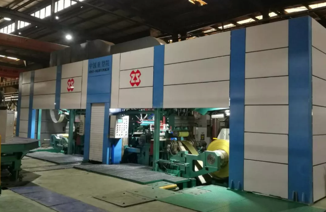 中国重型院在安徽楚江新材安装的板带轧机