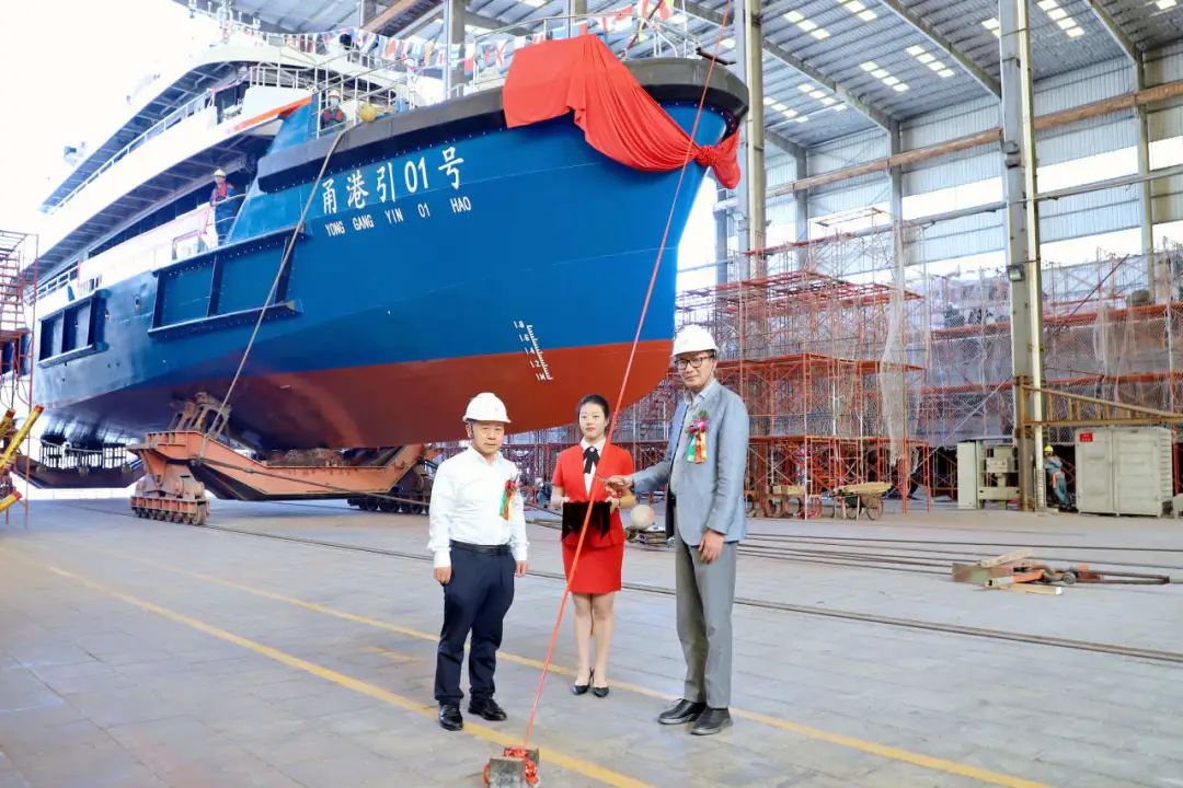 宁波引航40米铝合金引航船“甬港引01号” 在广州顺利吉水