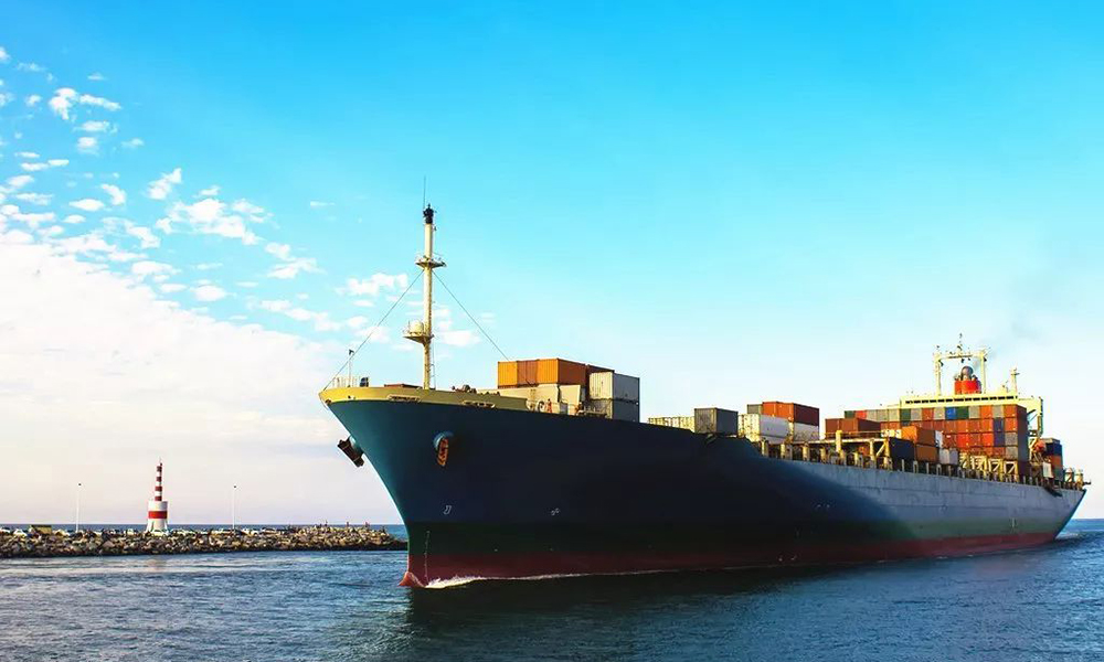 通胀恶化！中国工厂拒绝美国订单，海运价格狂飙十倍！