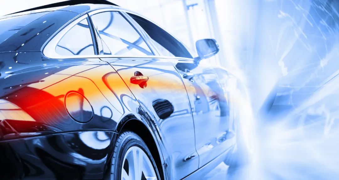 从《新能源汽车行业洞察报告》看车企数字化变革